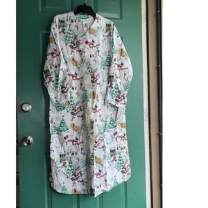 Daisy Kingdom small ladies holiday sleep shirt
